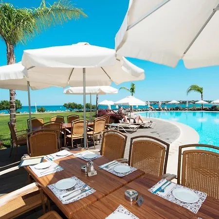 Semesteranläggning (resort) Mythos 5*